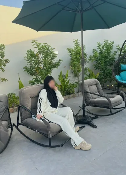 Helena, 26