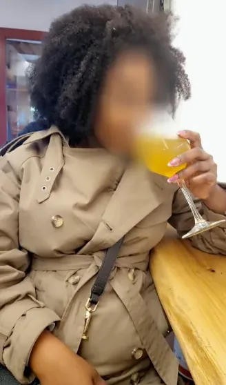 Julia, 35
