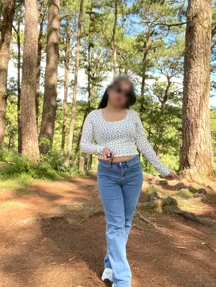 Lena, 28