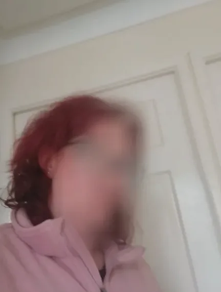 Marie, 33