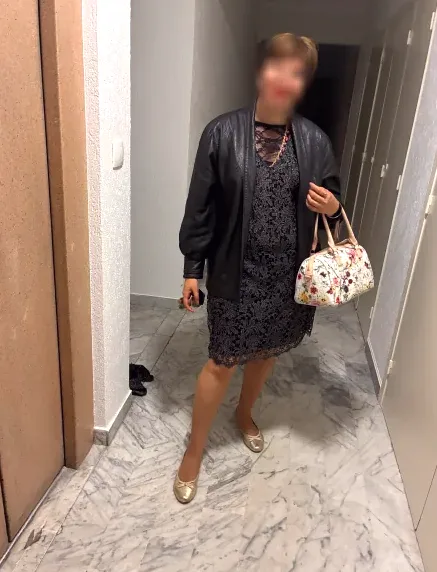 Nadine, 37