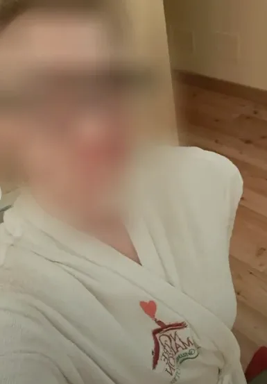Selina, 40