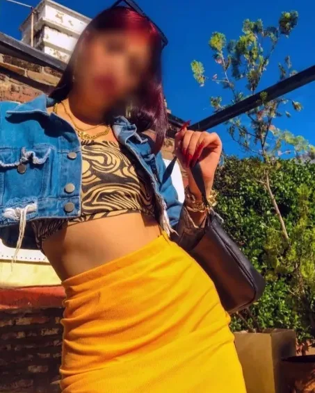Sophie, 21