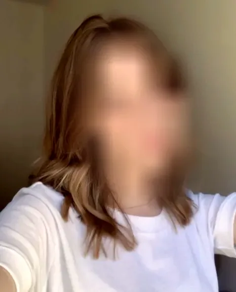 Svenja, 28