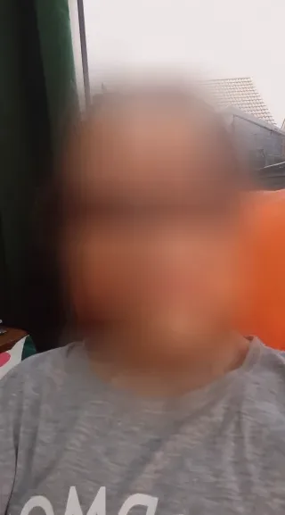 Yvonne, 27